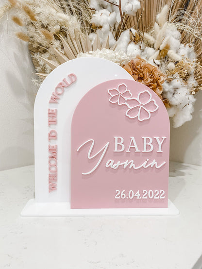 Freestanding Newborn Arrival Sign